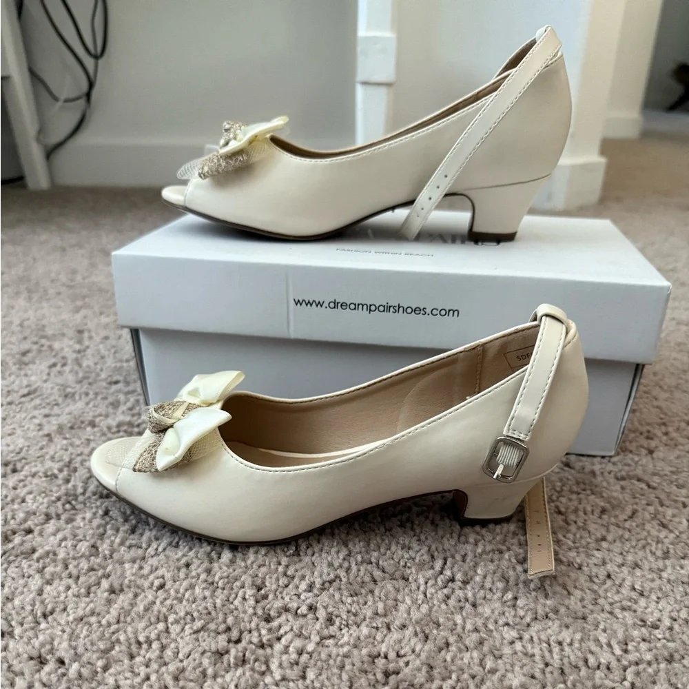 Dream Pairs Girls Cream Peep Toe Shoes